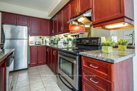 30 Routliffe Lane, Toronto, ON M2N 0A2