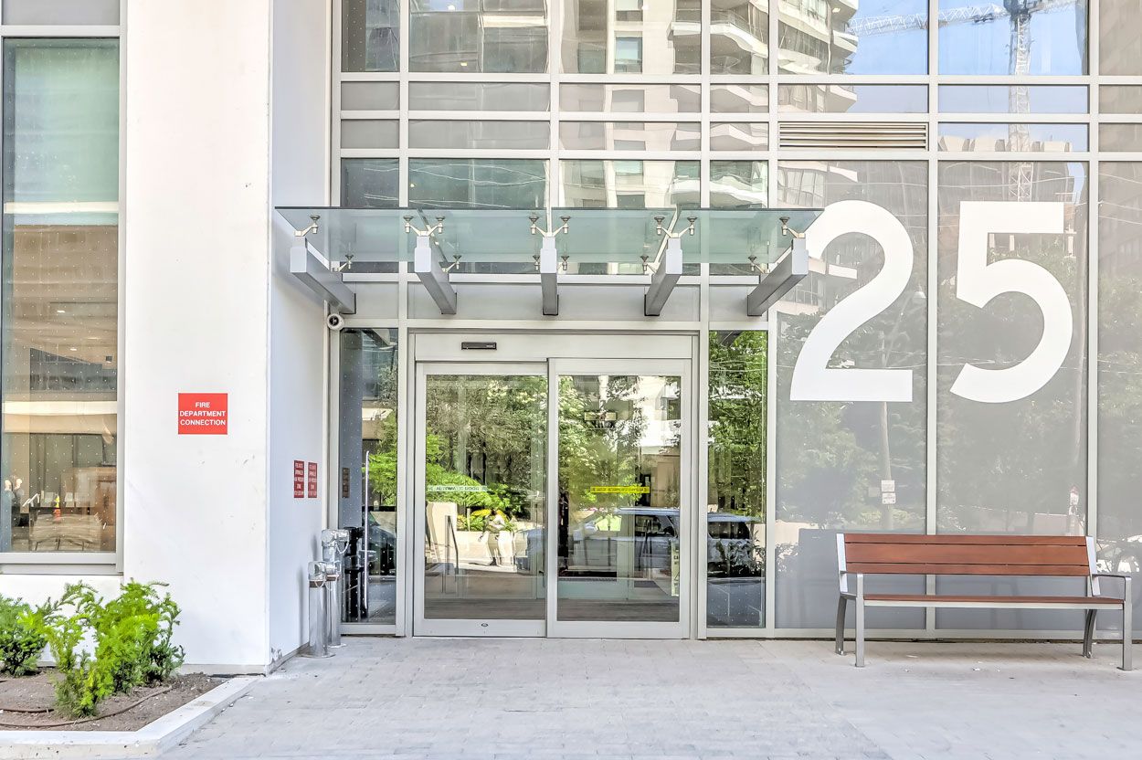 25 Holly St Street LPH05
