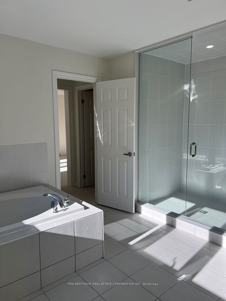 Primary 5 Pc Ensuite Frameless Glass Shower