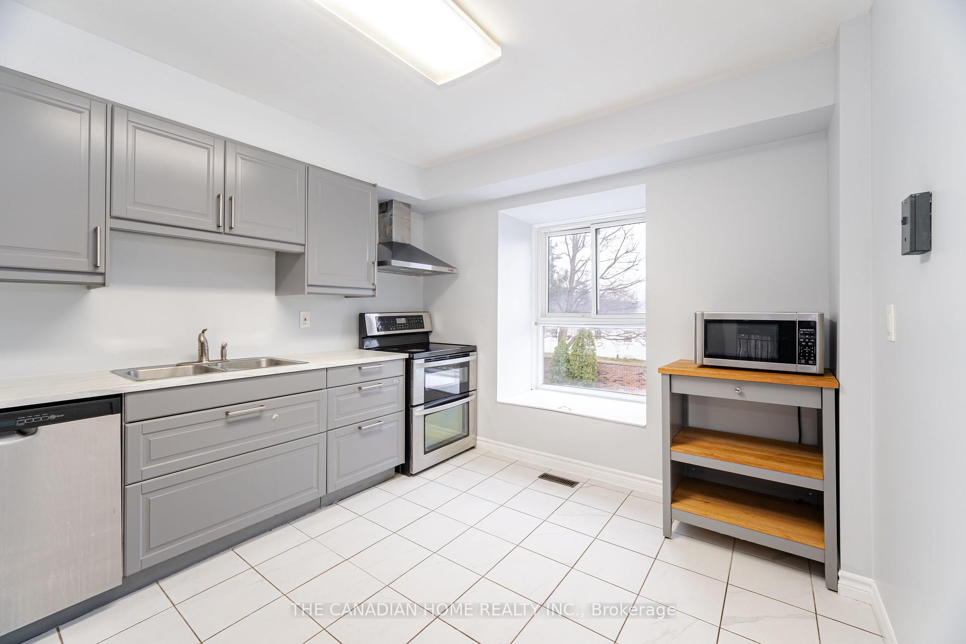 3 Bedrooms Condo at 4662 Kingston, Toronto For sale
