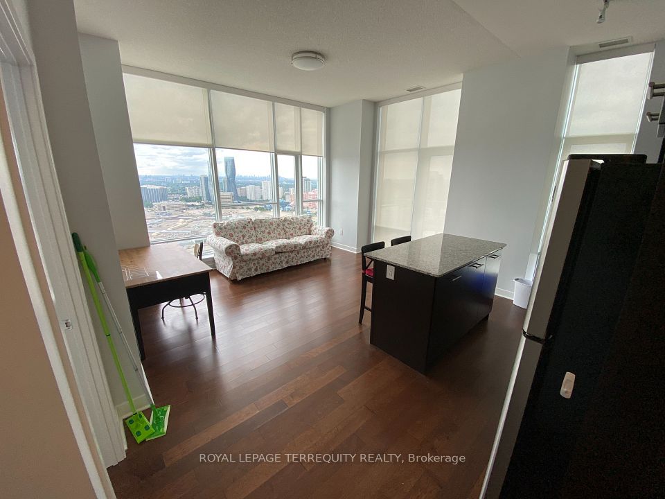 360 Square One