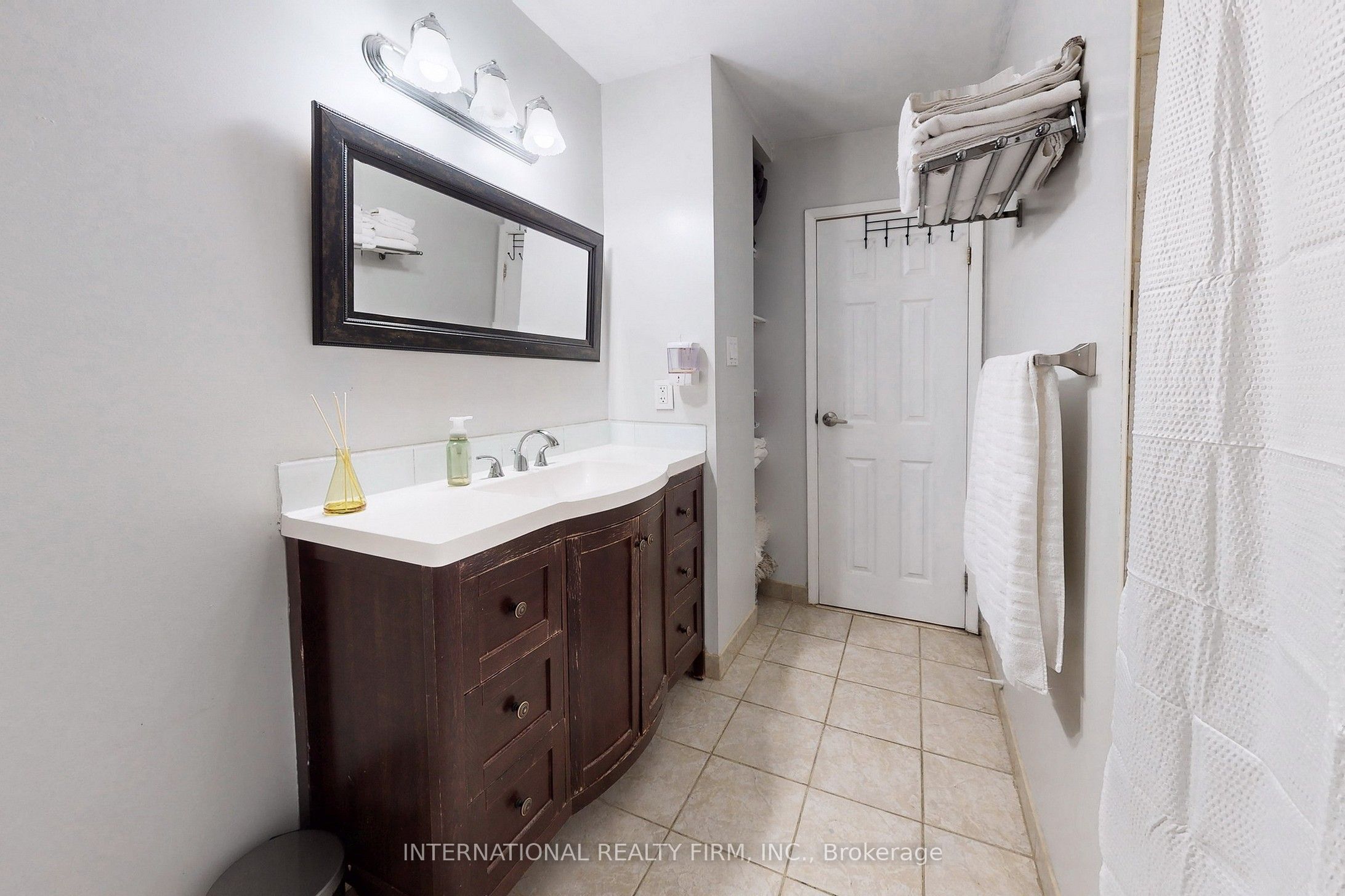60 Hanson Road, #62
