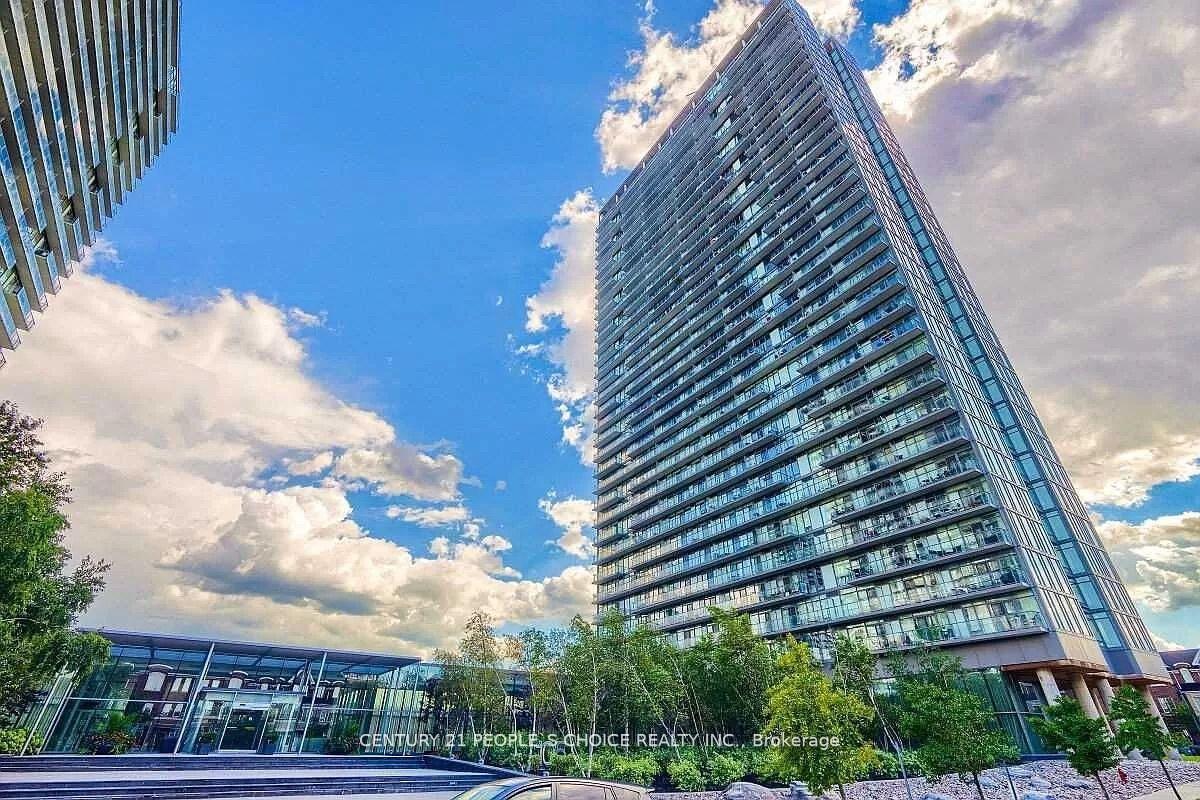 2 Bedrooms Condo at 105 The Queensway, Toronto For sale