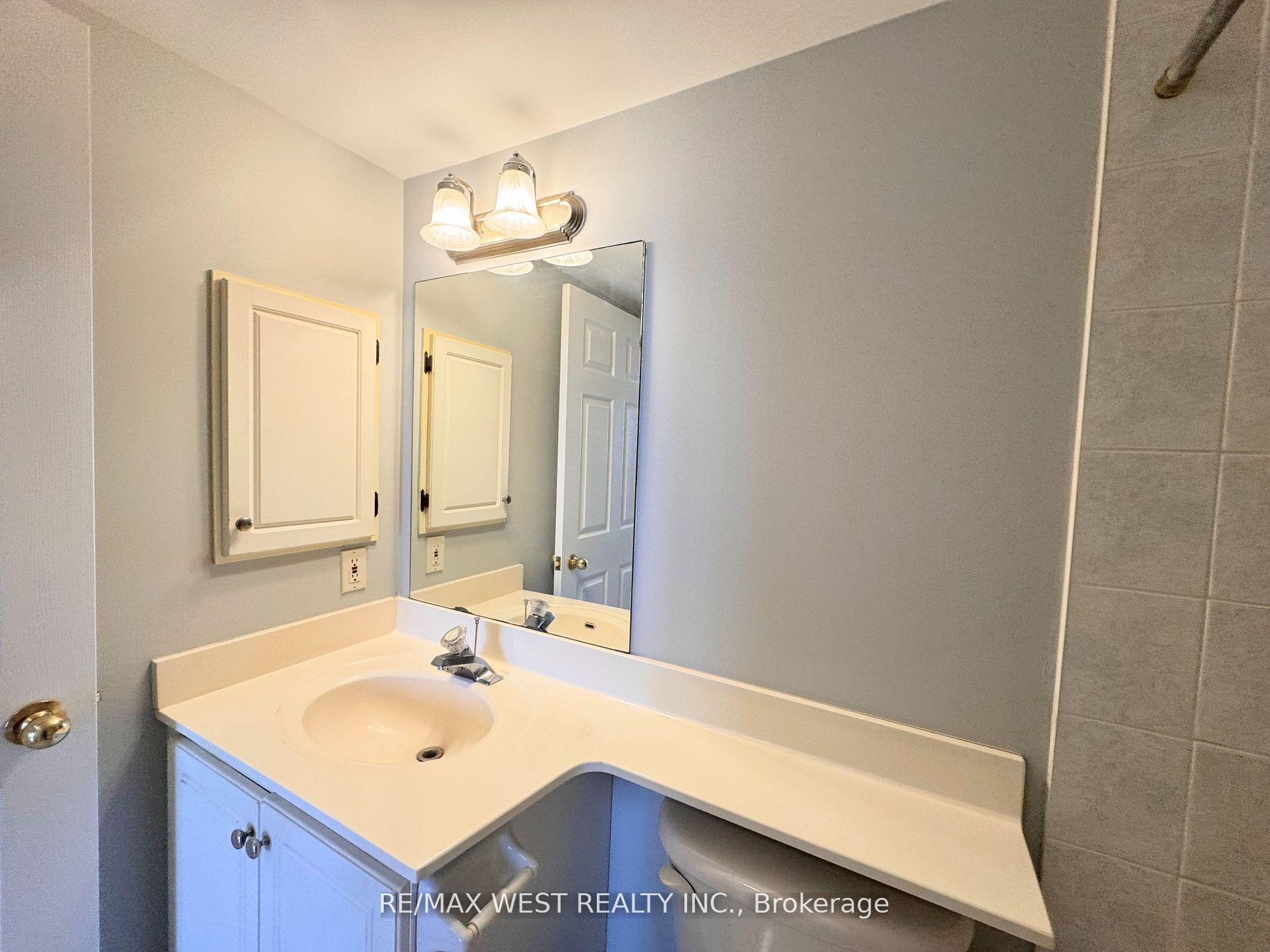 2 Bedrooms Condo at 1700 Eglinton, Toronto For sale
