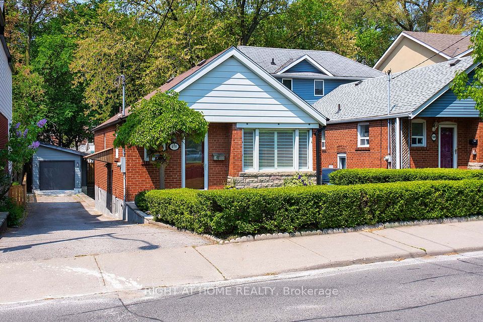 498 Scarborough