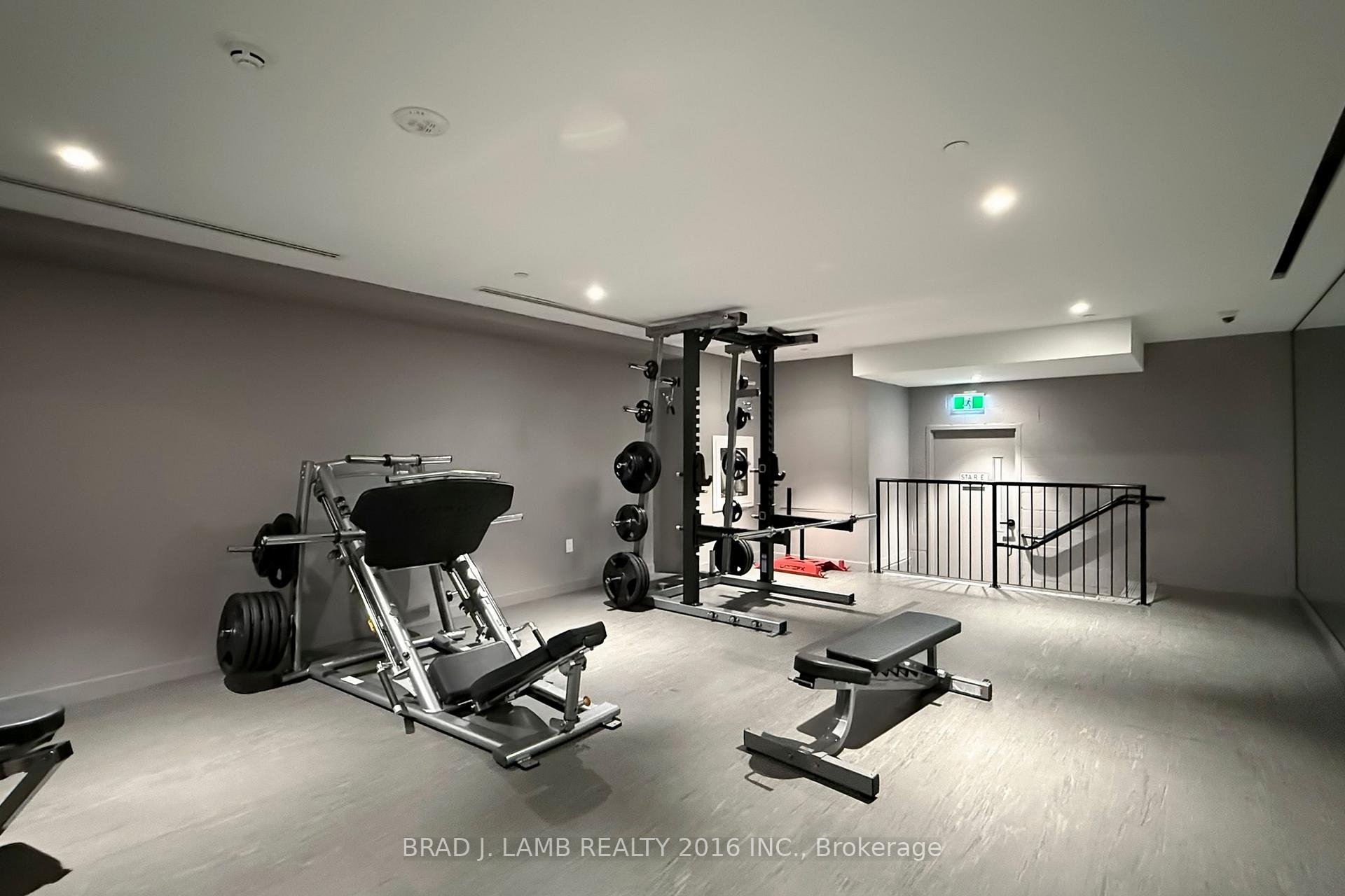 3 Bedrooms Condo at 195 McCaul, Toronto For sale