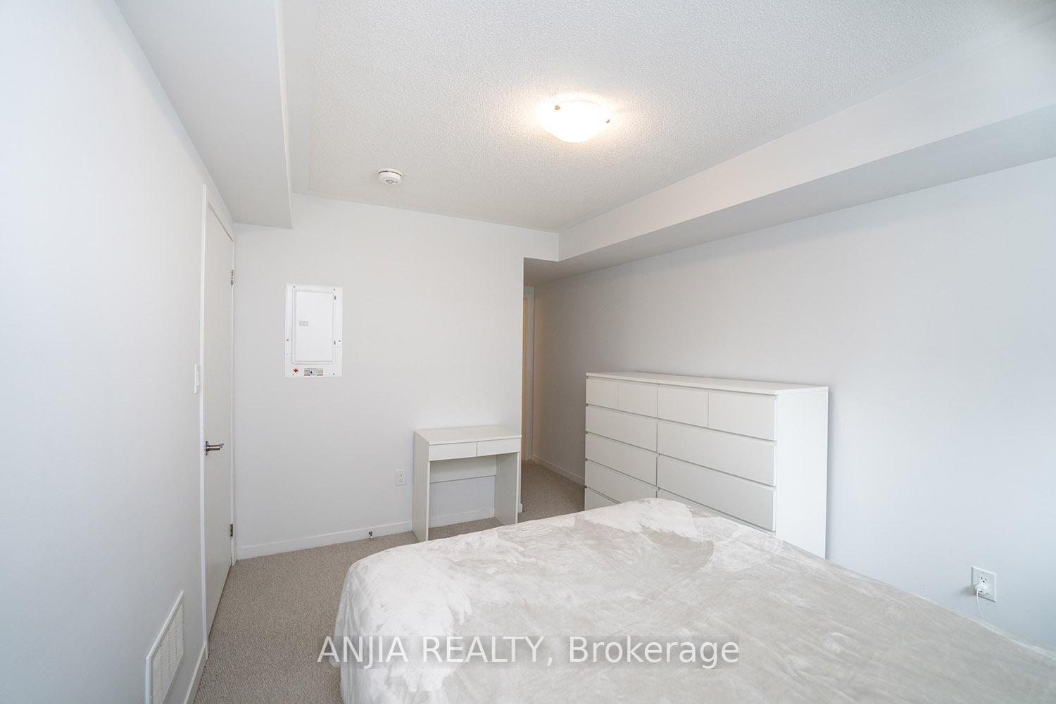 2 Bedrooms Condo at 235 Birmingham, Toronto For sale