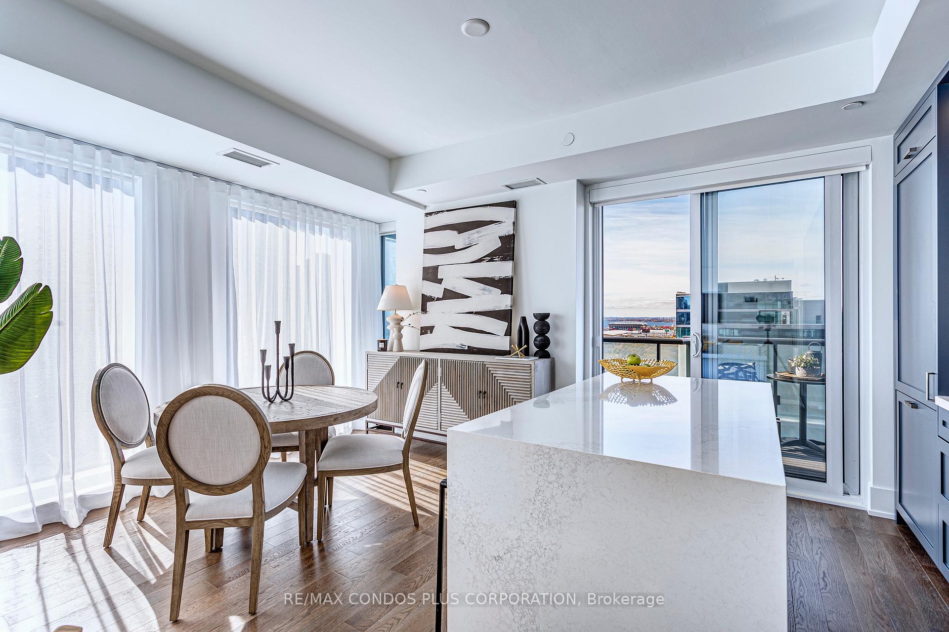 2 Bedrooms Condo at 480 Front, Toronto For sale