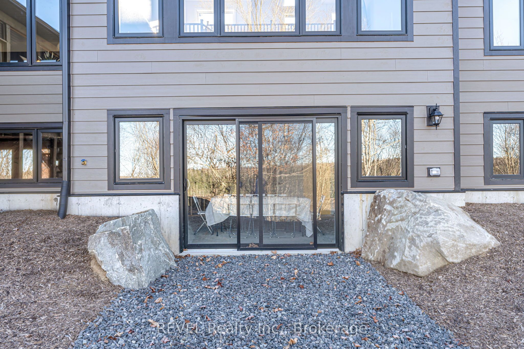 1008 Napier Court