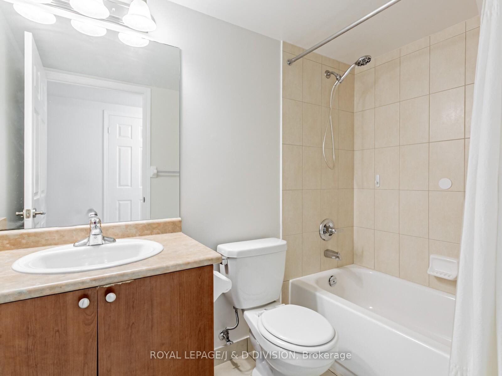 3 Bedrooms Condo at 60 Heintzman, Toronto For sale