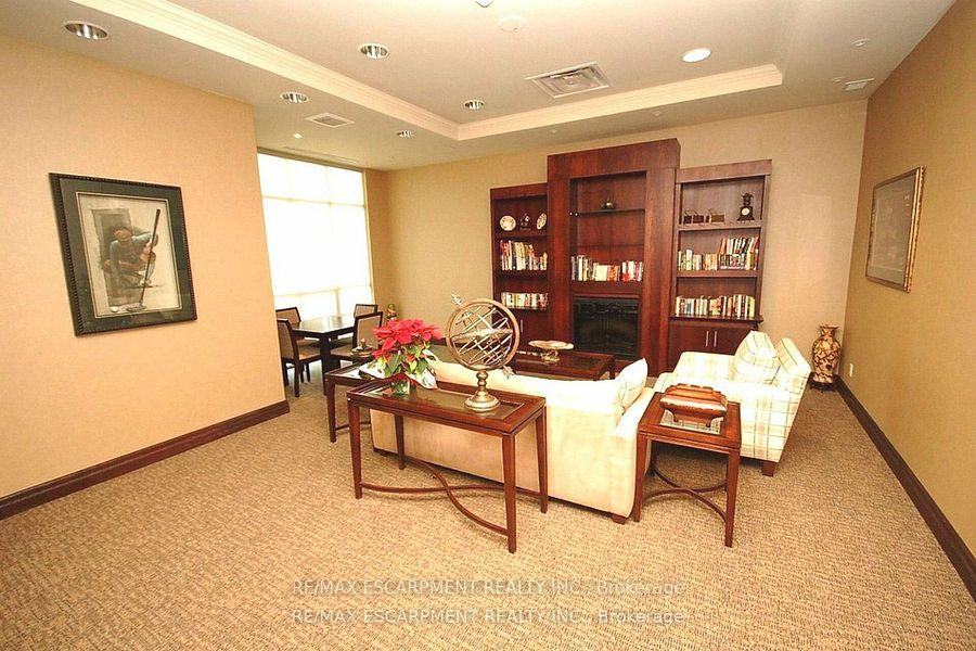 1 Bedroom Condo at 335 Rathburn, Mississauga For sale