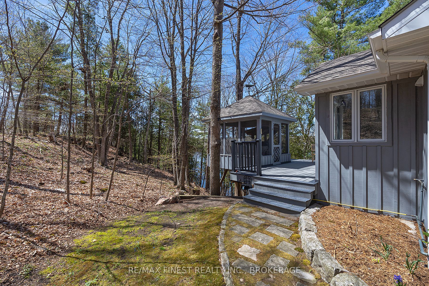 1150 Deer Park Lane