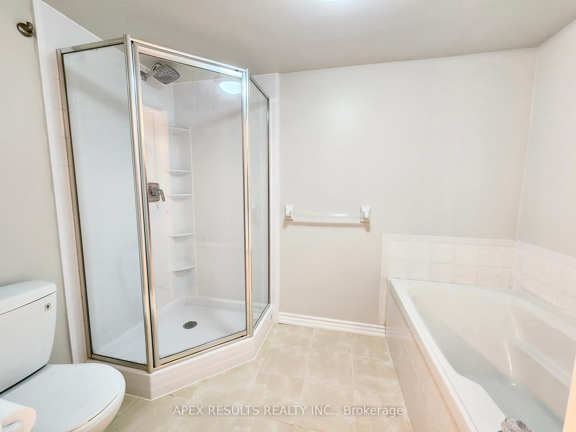 2 Bedrooms Condo at 2020 Cleaver, Burlington For sale