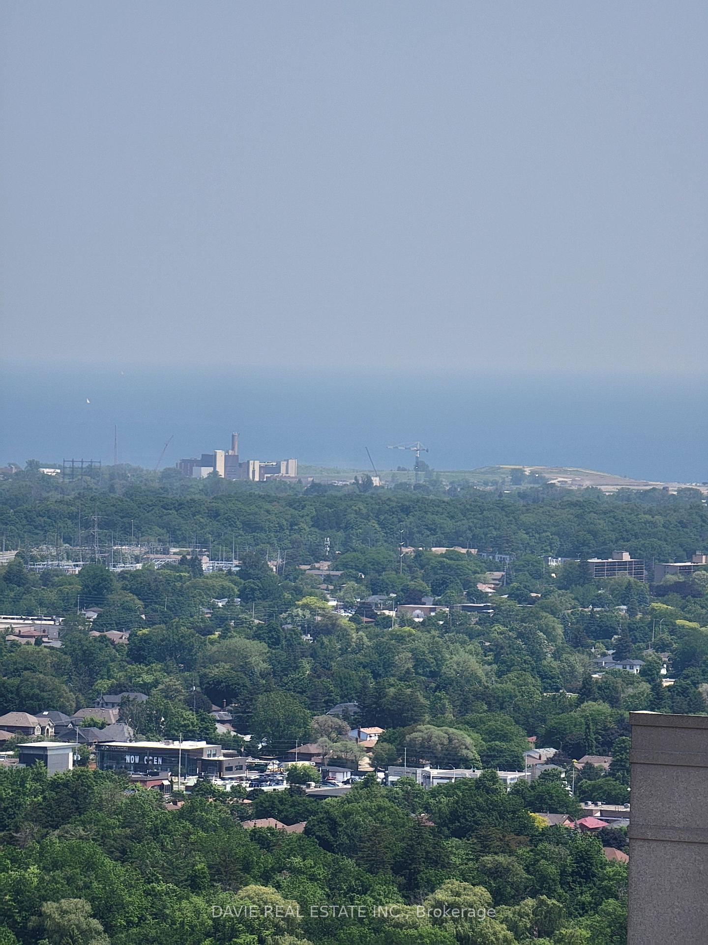 2 Bedrooms Condo at 30 Elm, Mississauga For sale