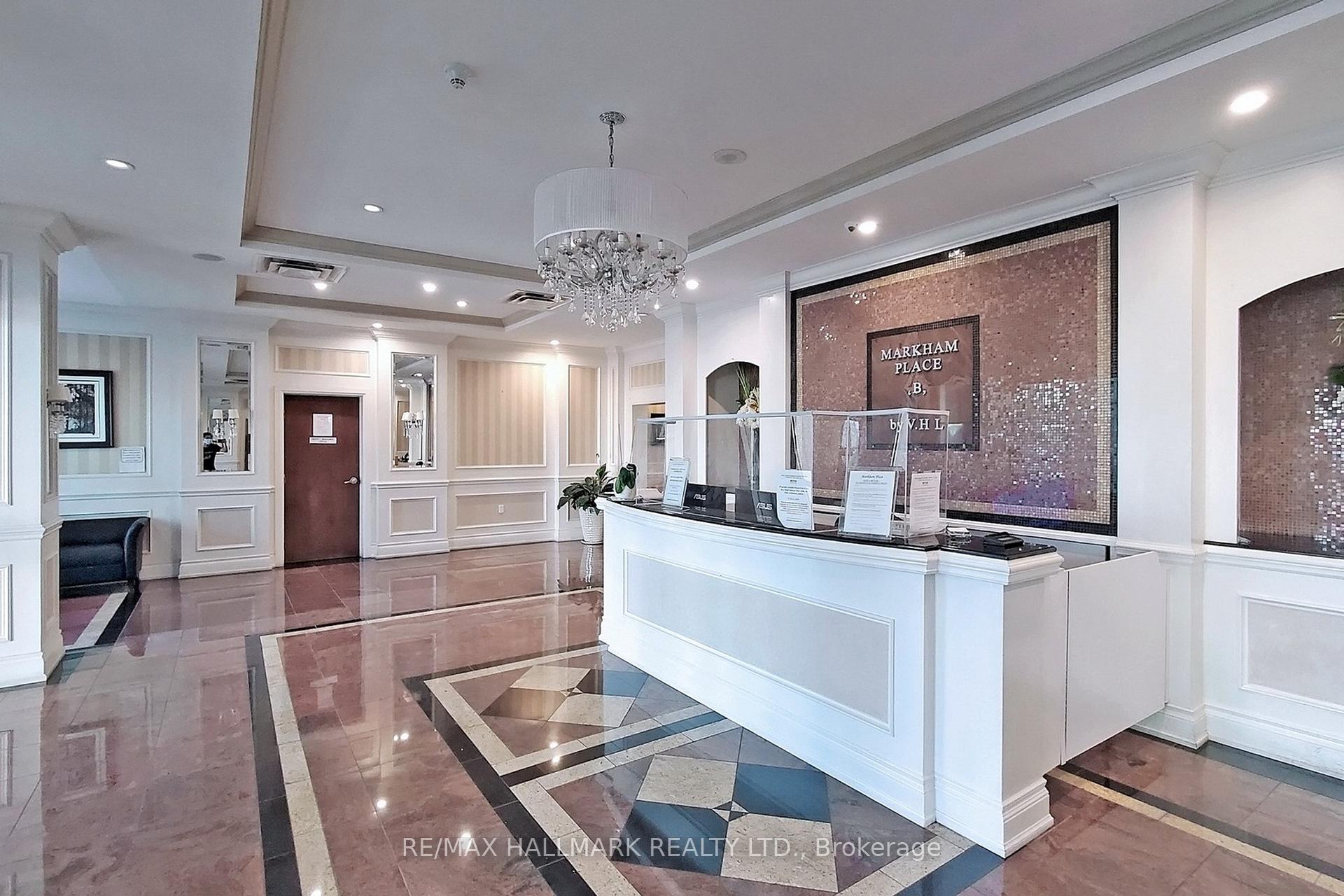 1 Bedroom Condo at 6 Rosebank,  Toronto For sale