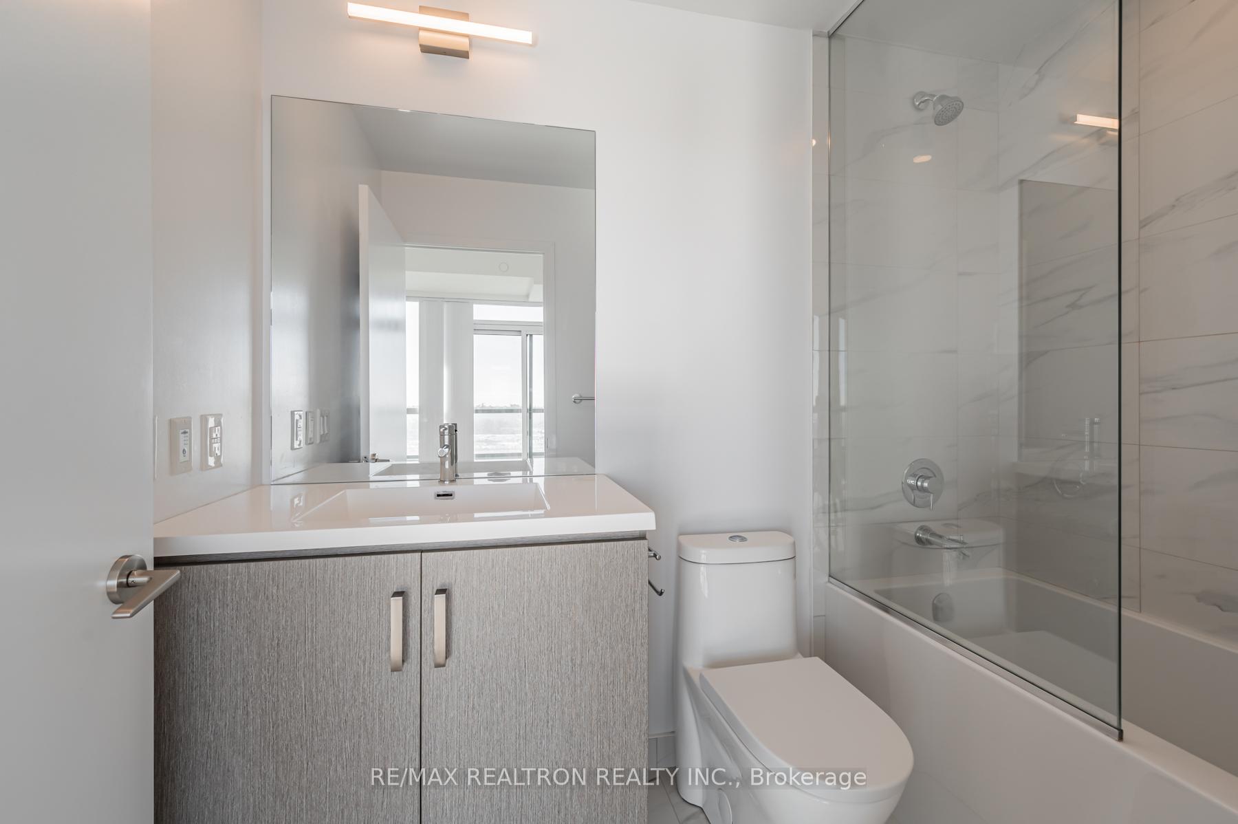 Condo at 10 Honeycrisp,  Vaughan For sale
