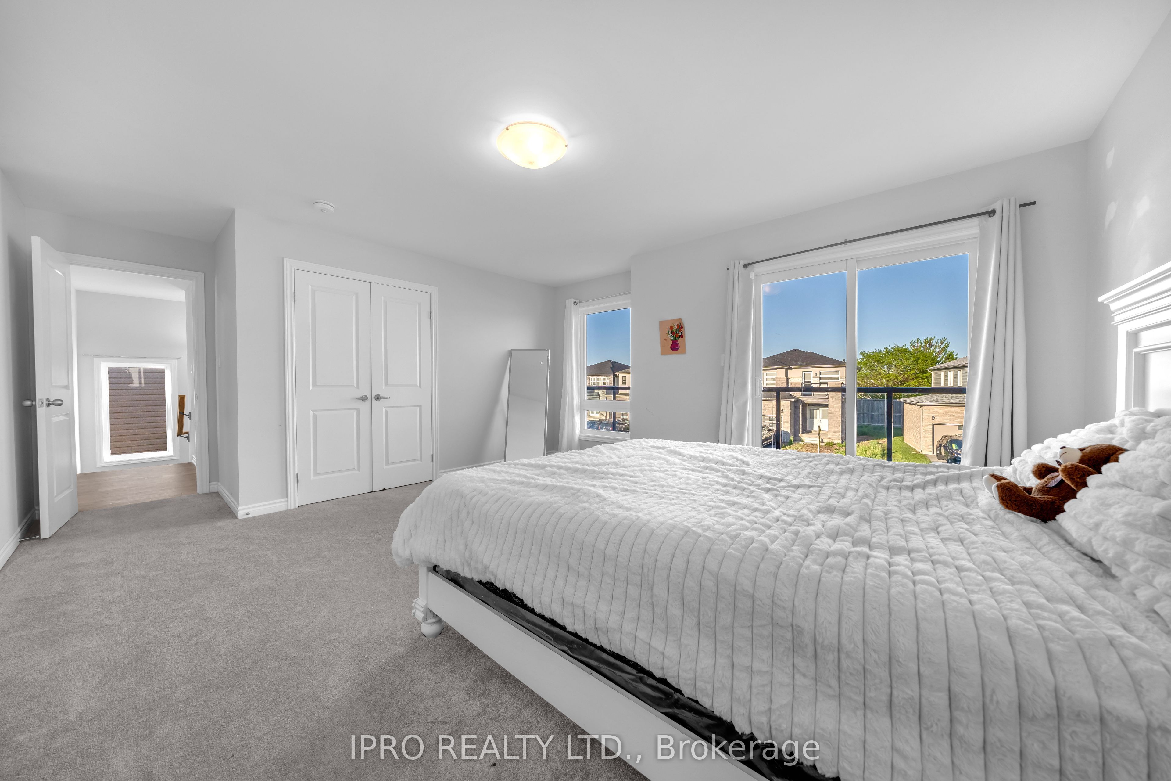7878 SEABISCUIT Drive