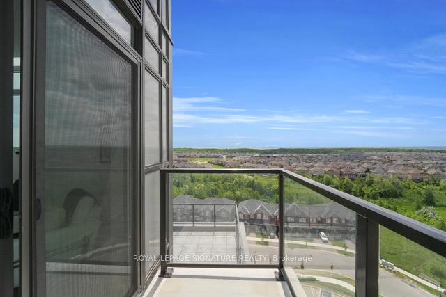2 Bedrooms Condo at 450 Dundas, Hamilton For sale