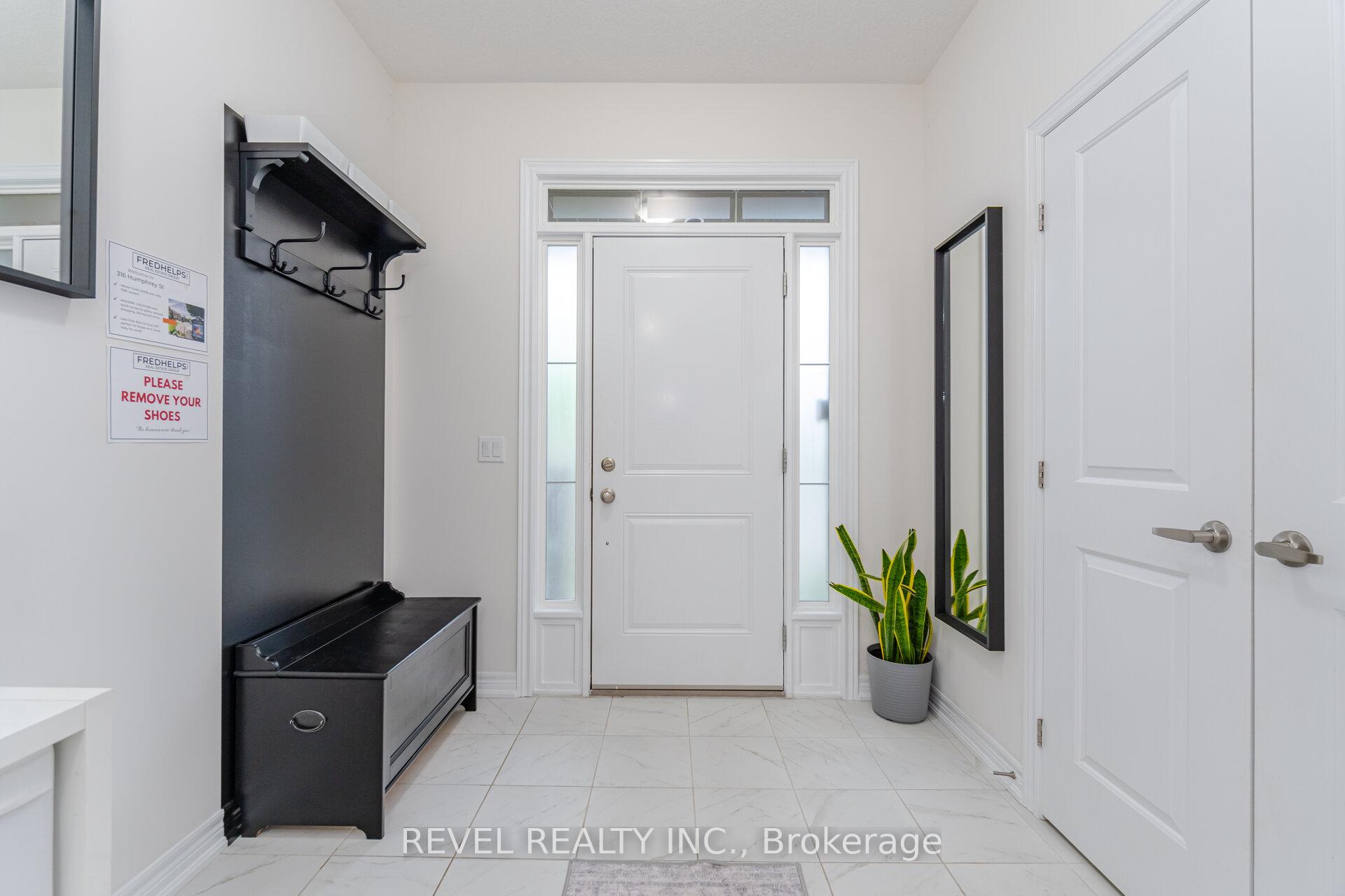 3 Bedrooms Condo at 316 Humphrey, Hamilton For sale