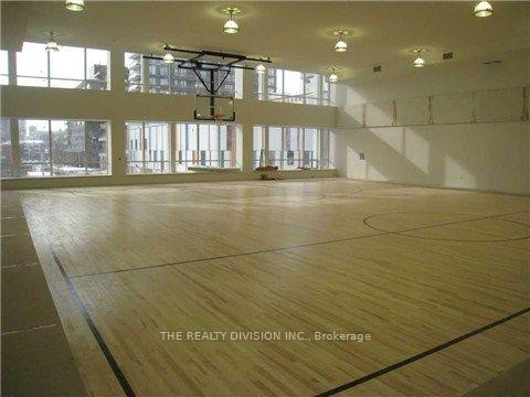2 Bedrooms Condo at 55 Regent Park, Toronto For sale