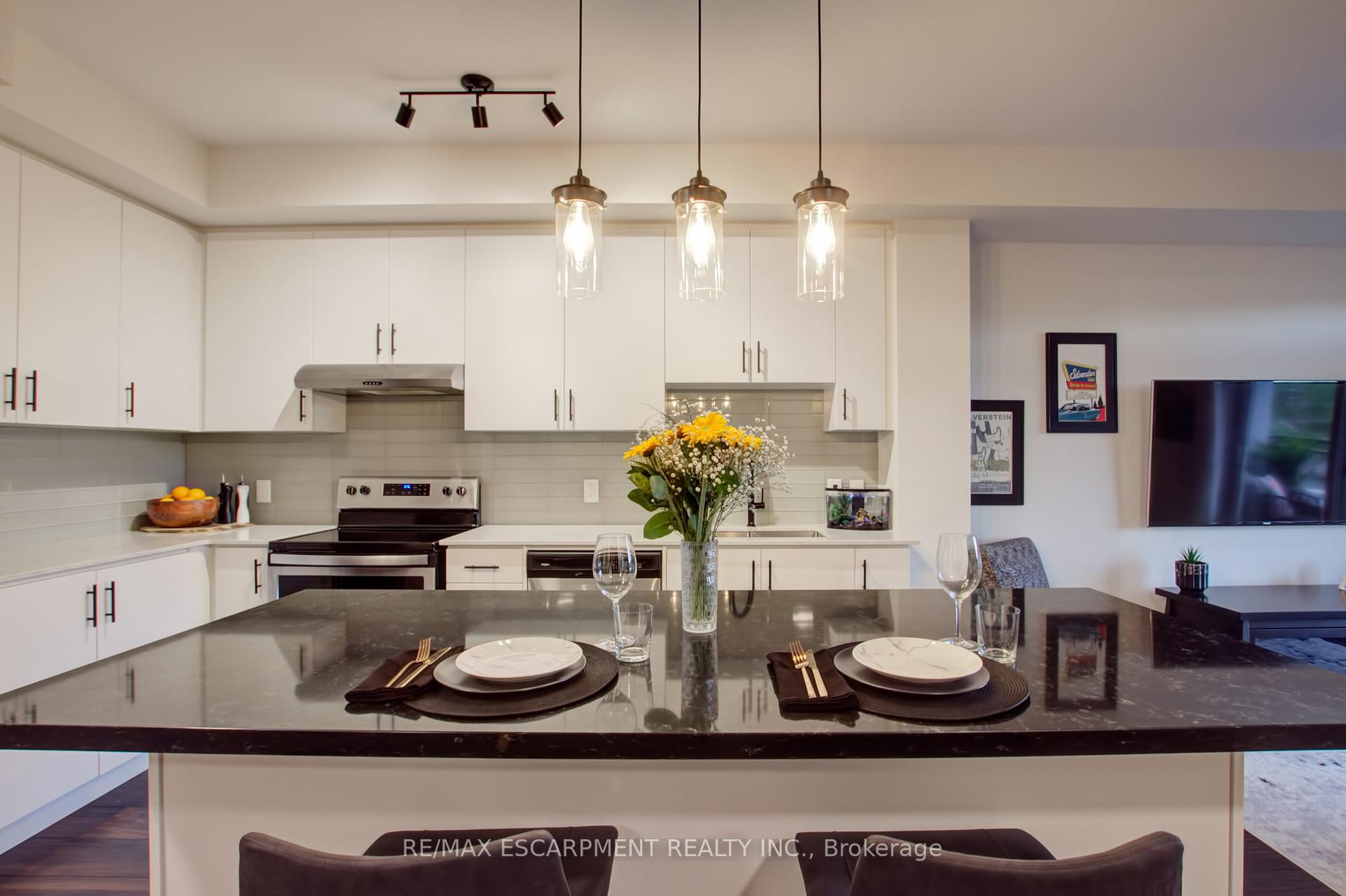 1 Bedroom Condo at 320 Plains, Burlington For sale