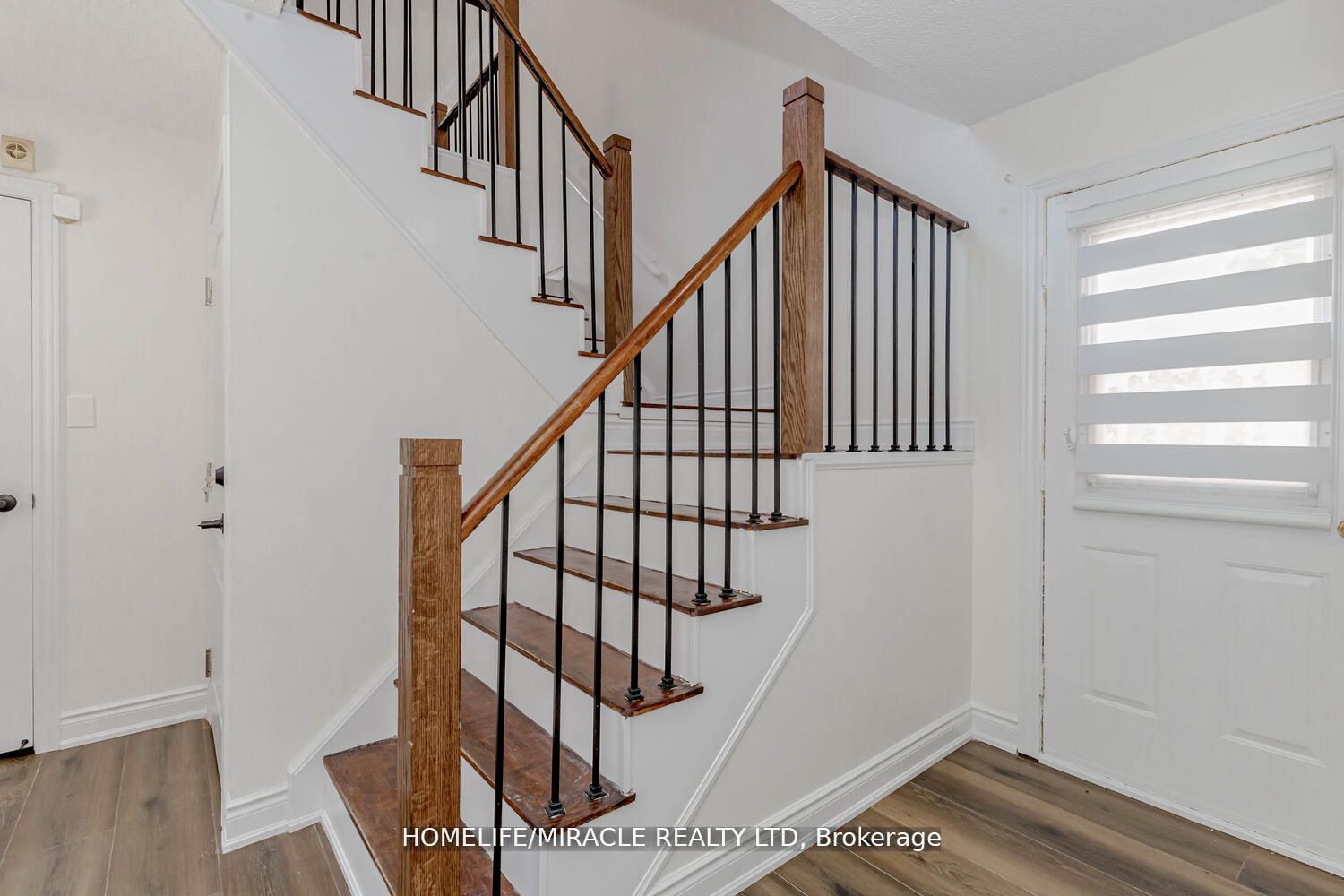 44 Leatherhead Court, #Upper