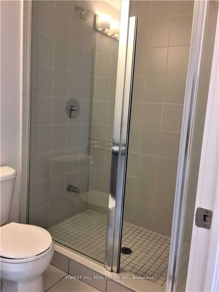 2 Bedrooms Condo at 7 Kenaston, Toronto For sale