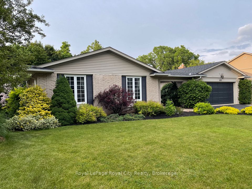 1873 Four Seasons Drive, Burlington, ON L7P 3B1