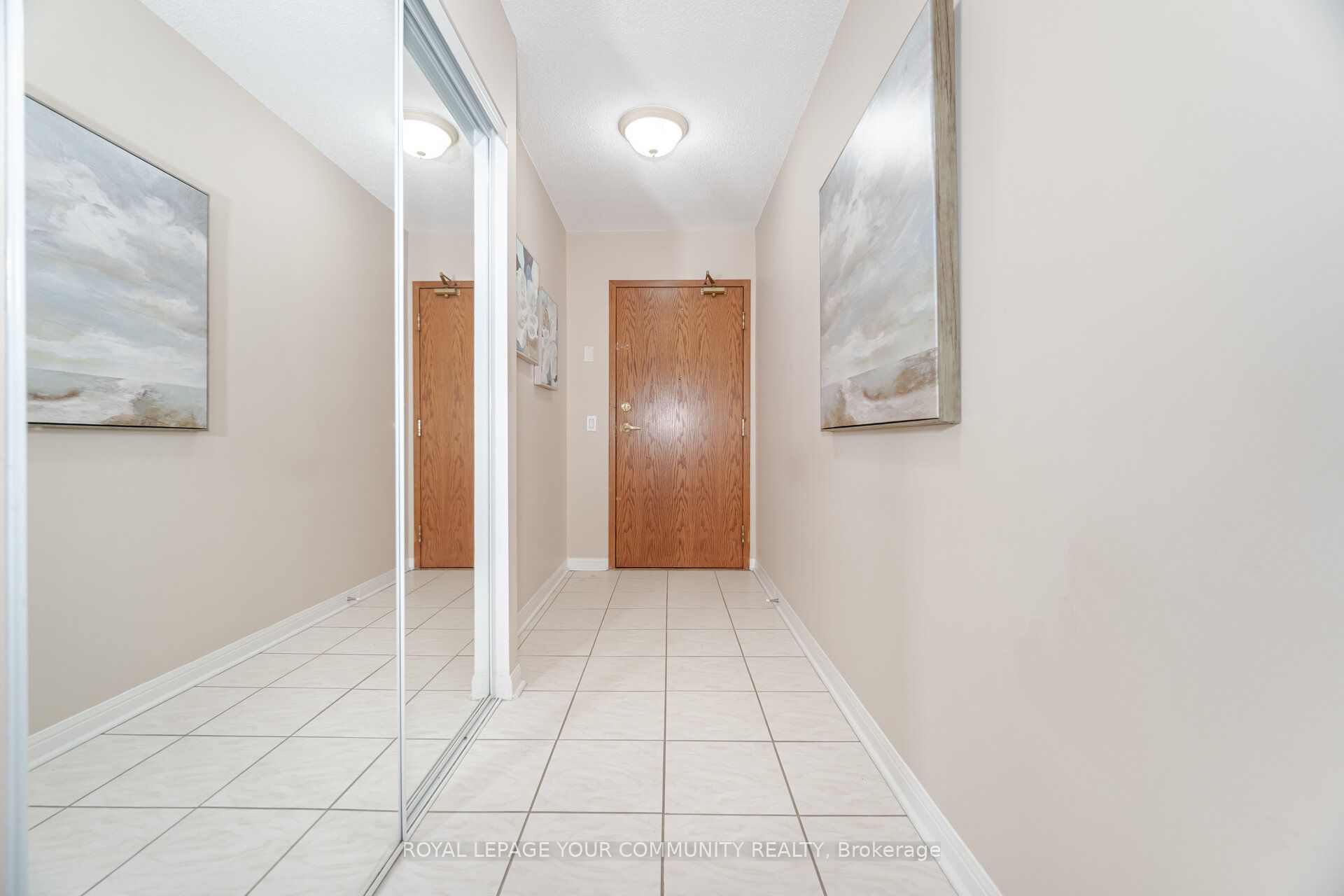 #112 - 2502 Rutherford Road, Vaughan, ON L4K 5N6