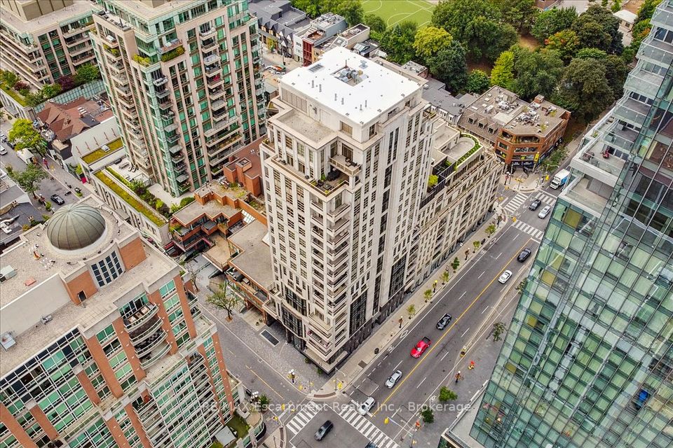 68 Yorkville