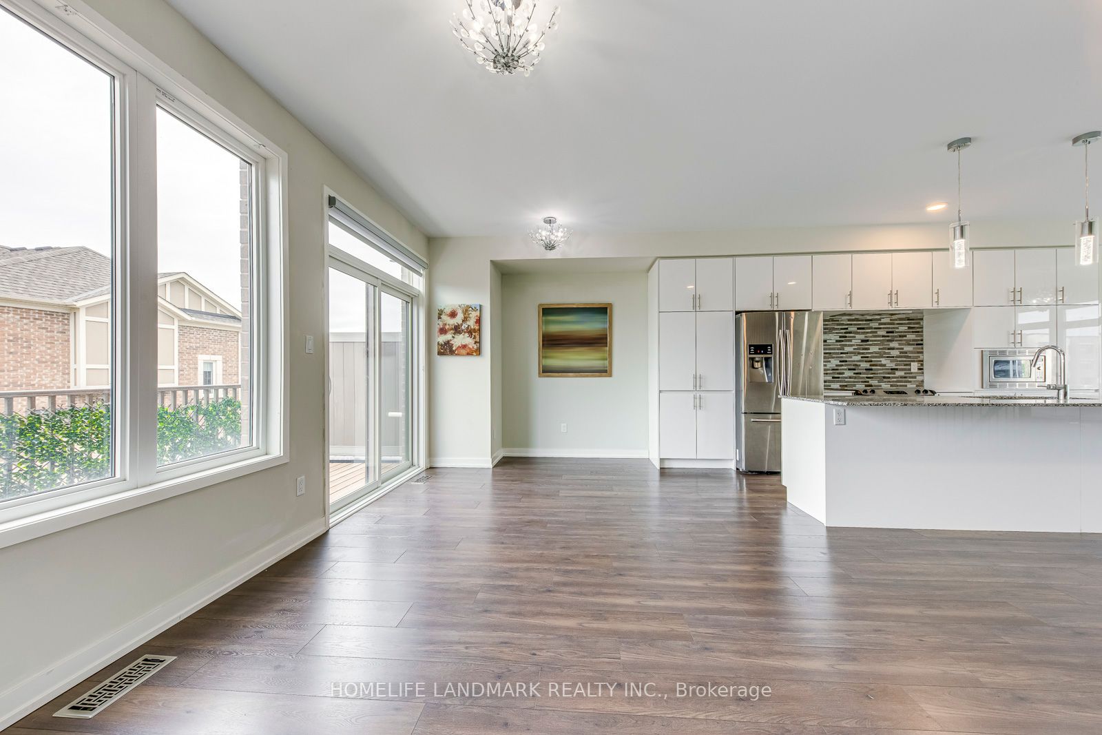 3098 Ernest Appelbe Boulevard