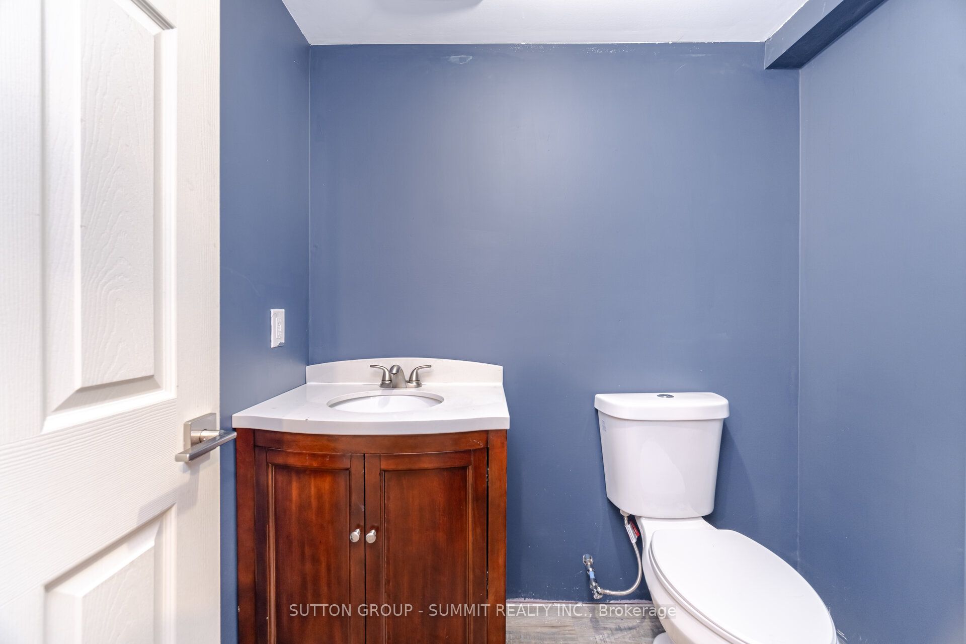 1809 Upper Wentworth Street, #32