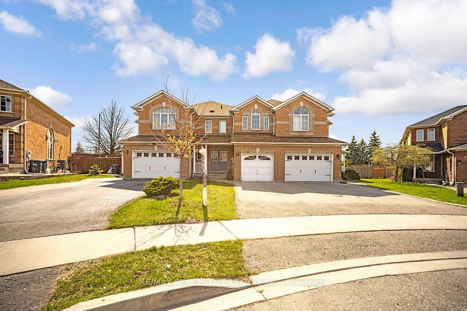 126 Sandyshores Drive, Brampton, ON L6R 2M3