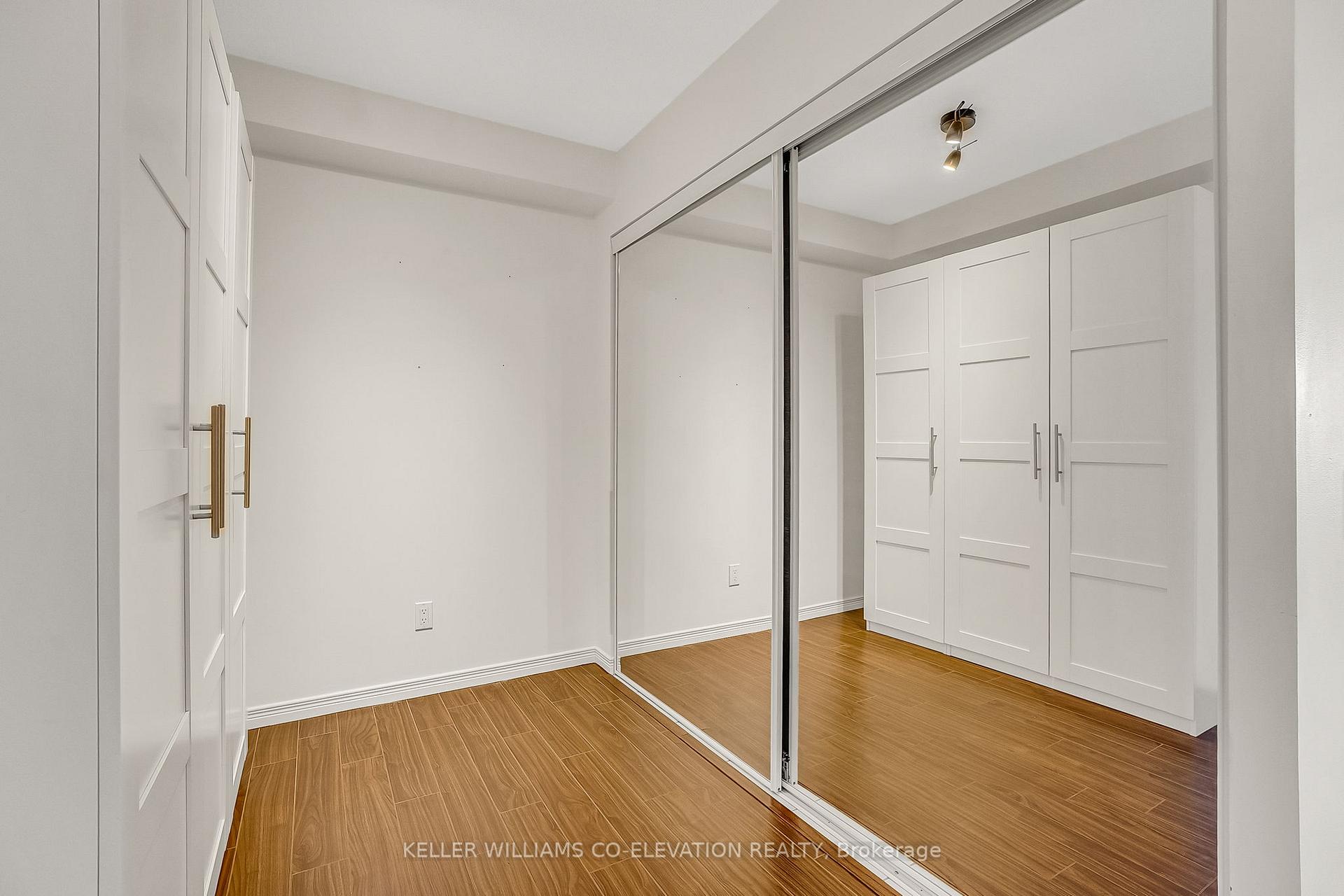 3 Bedrooms Condo at 60 Heintzman, Toronto For sale