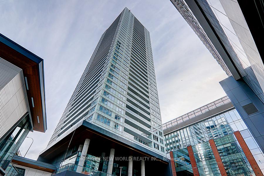 2 Bedrooms Condo at 17 Bathurst, Toronto For sale