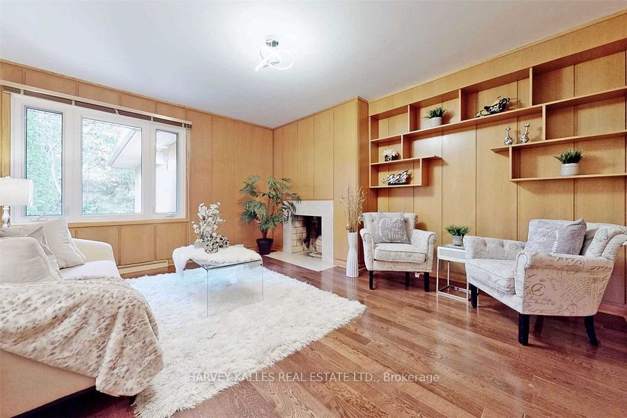 8 Sandfield Road