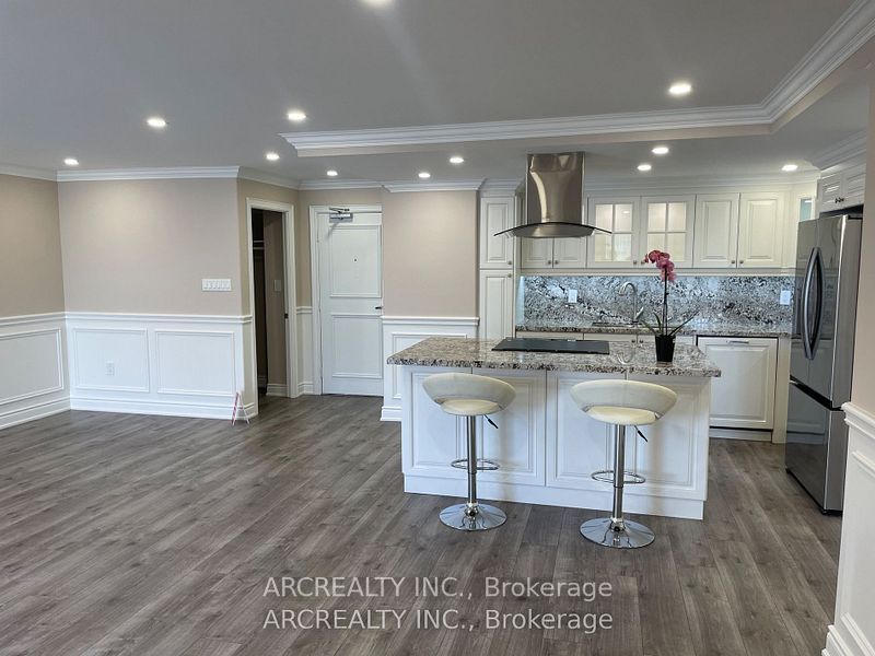 1201 Steeles Avenue