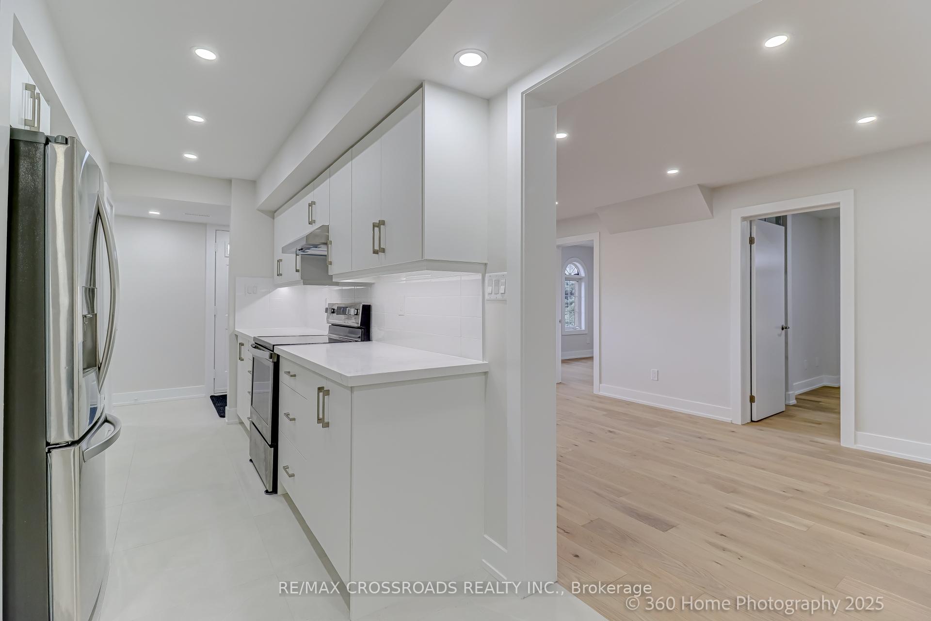 3 Bedrooms Condo at 70 Sidney Belsey,  Toronto For sale