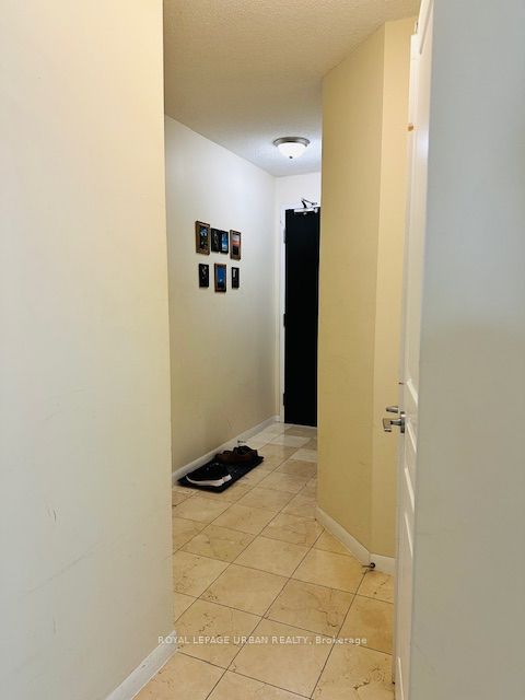 18 Yonge Street, #2205