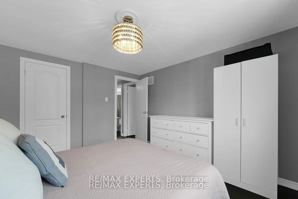 10 Cassander Crescent