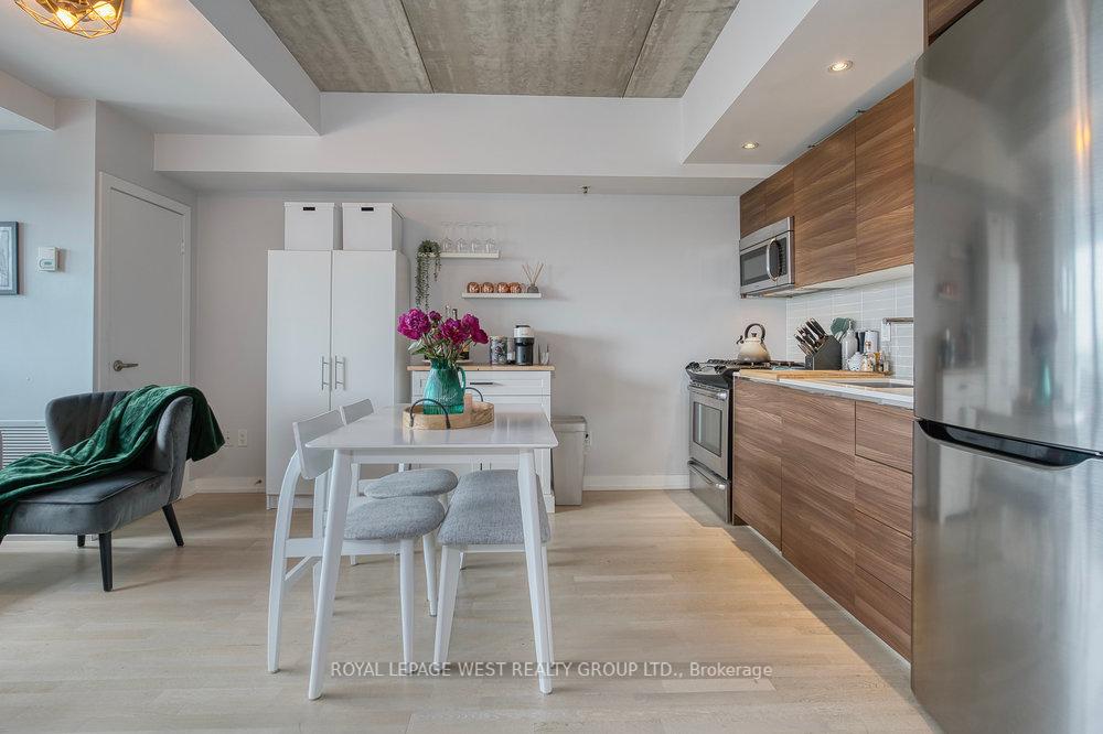 1 Bedroom Condo at 51 Lady Bank, Toronto For sale