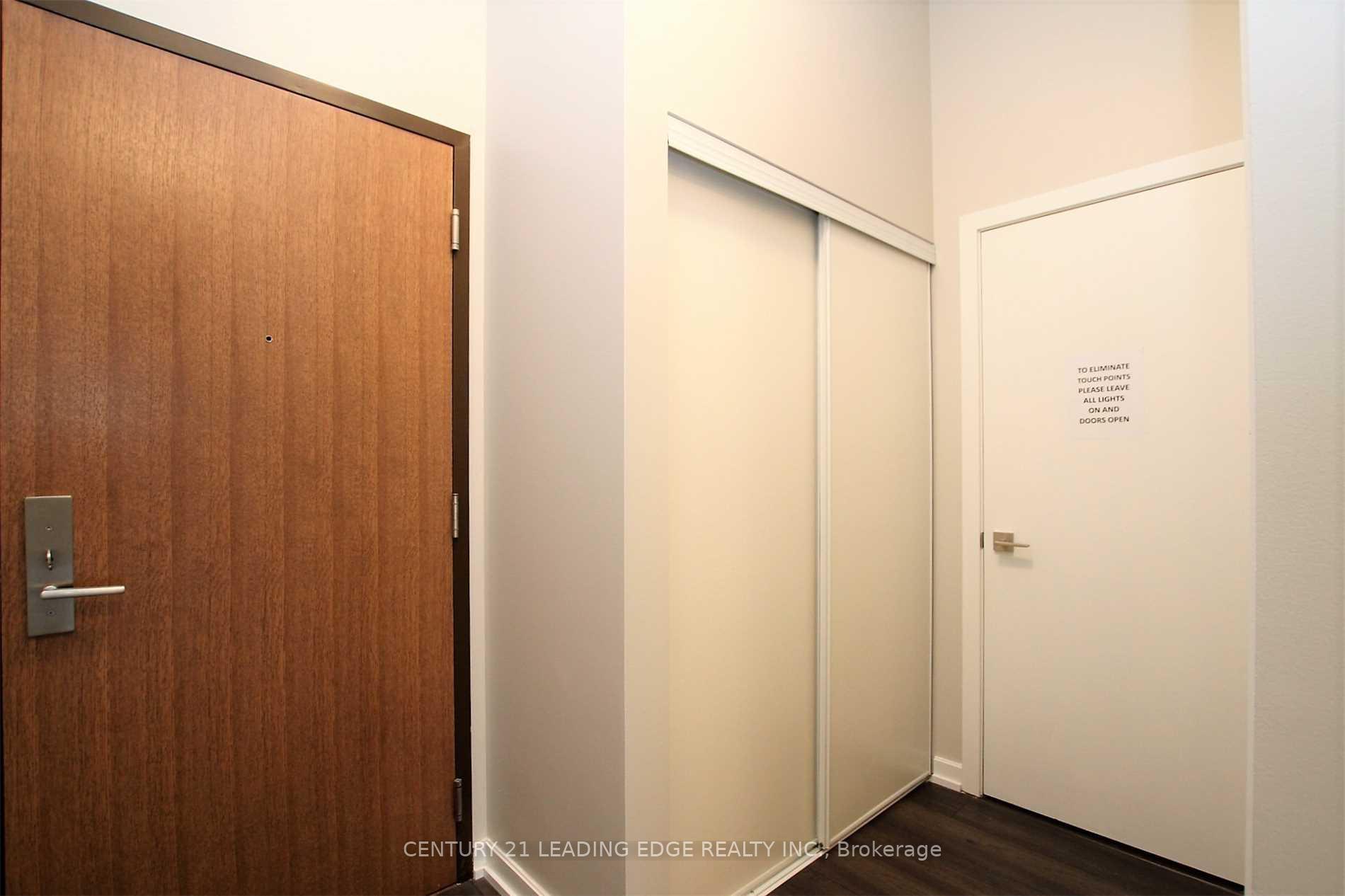 2 Bedrooms Condo at 56 Forest Manor, Toronto For sale