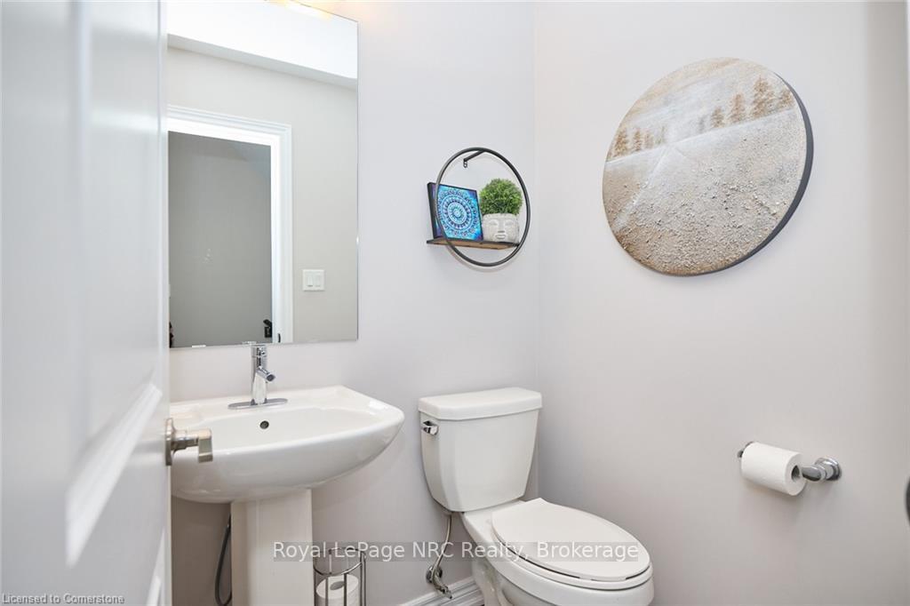 3 Bedrooms Condo at 288 Glover, Hamilton For sale