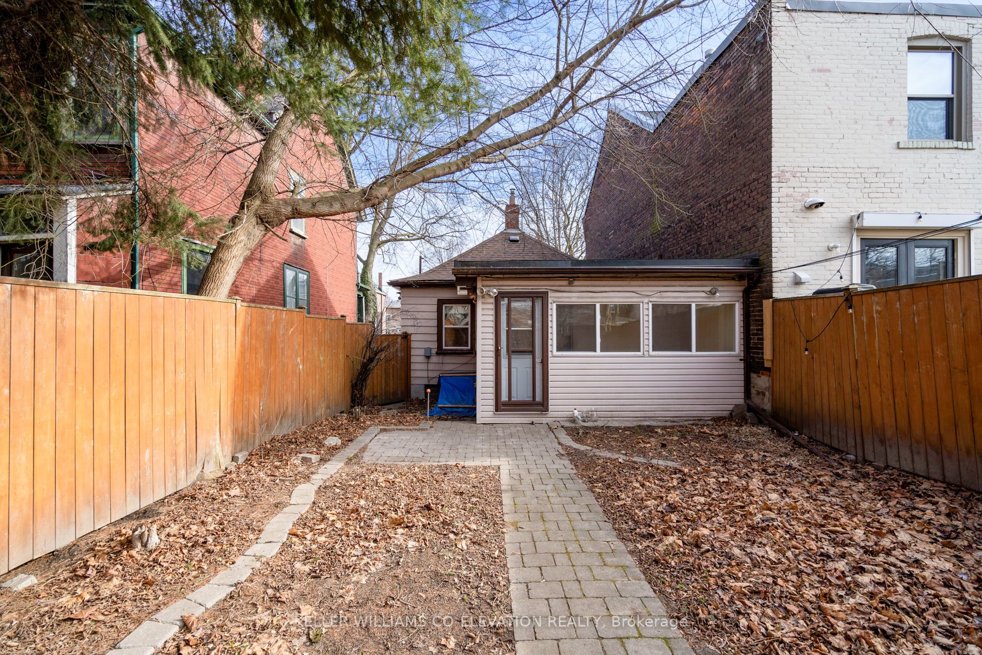 88 Redwood Avenue