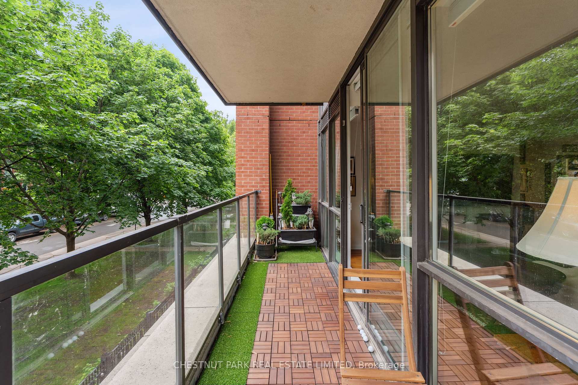 3 Bedrooms Condo at 11 Soho, Toronto For sale