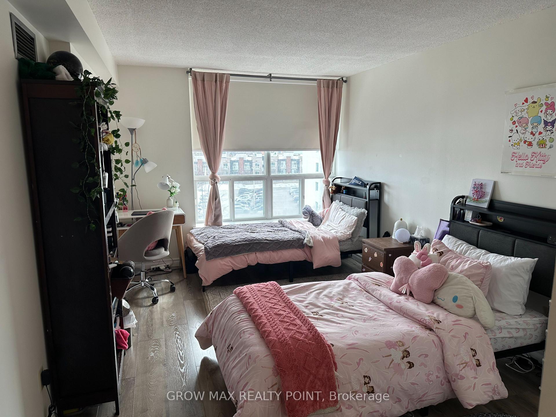 2 Bedrooms Condo at 410 Mclevin,  Toronto For sale