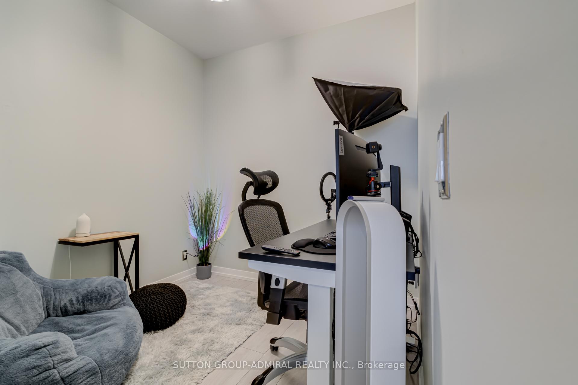 2 Bedrooms Condo at 55 Mercer,  Toronto For sale