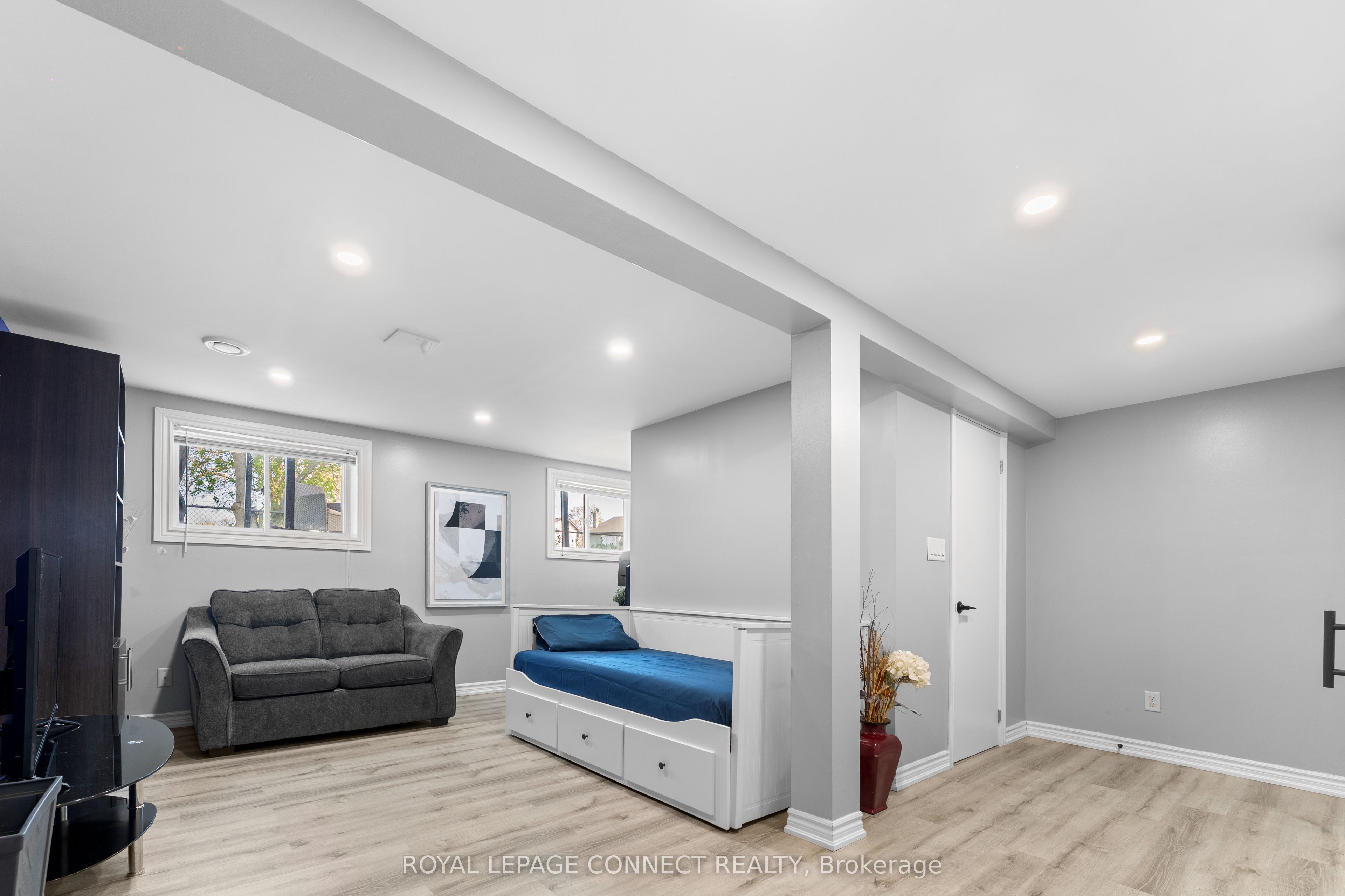 421 Pompano Court