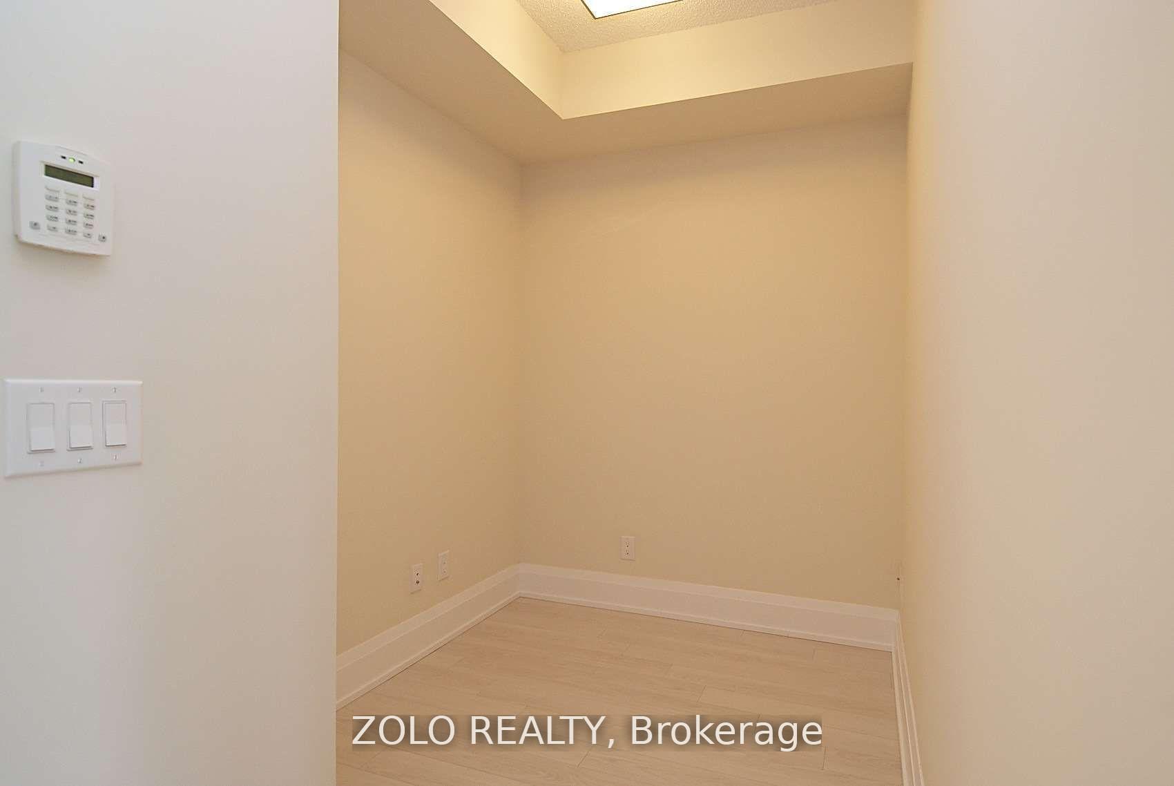 2 Bedrooms Condo at 2 Old Mill, Toronto For sale