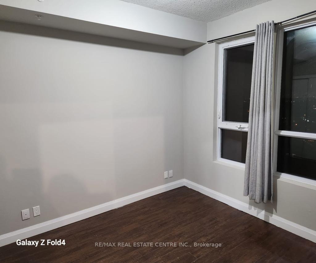 3 Bedrooms Condo at 22 East Haven,  Toronto For sale